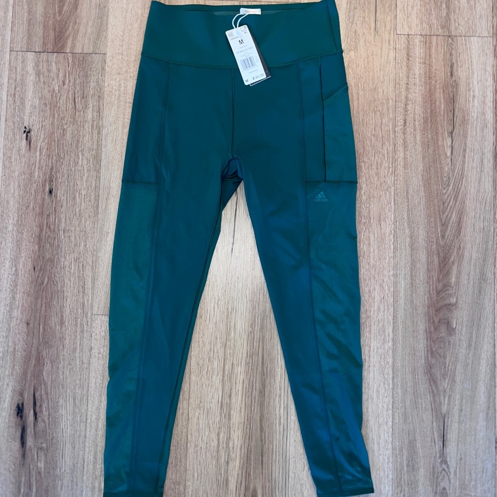 IVY PARK MESH PANEL FOREST GREEN LEGGINGS NWT SZ M SOLD OUT EVERYWHERE